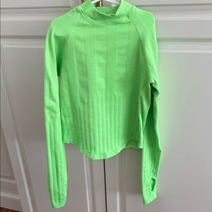 FP Movement Vibrant Green Long Sleeve fitted Top w/back slits NWOT XS/S